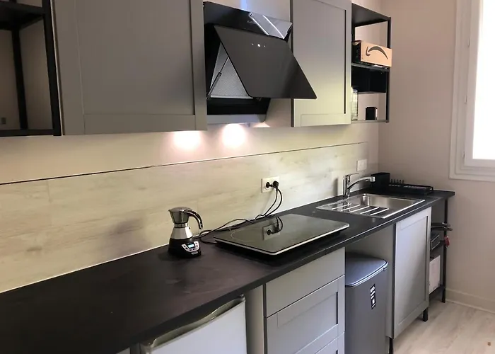 Comtes Du Maine * לה מאנש